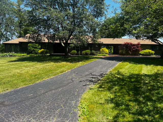 23 Us - Photo 2 of 29