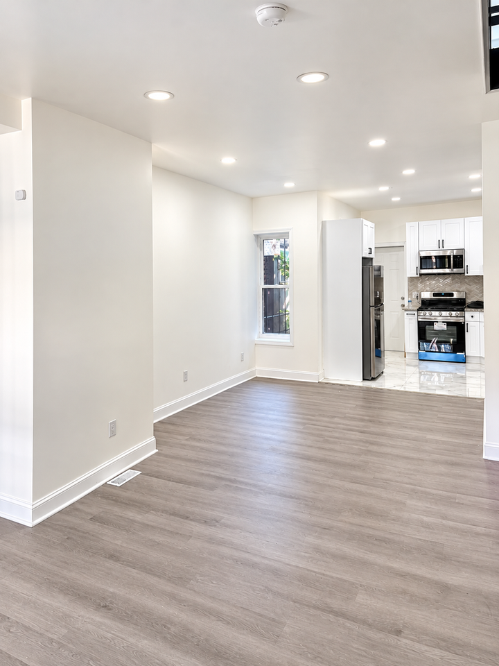 1835 N Newkirk St - Photo 5 of 25
