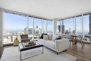 226 N Clark St #1815 - Photo 1 of 1