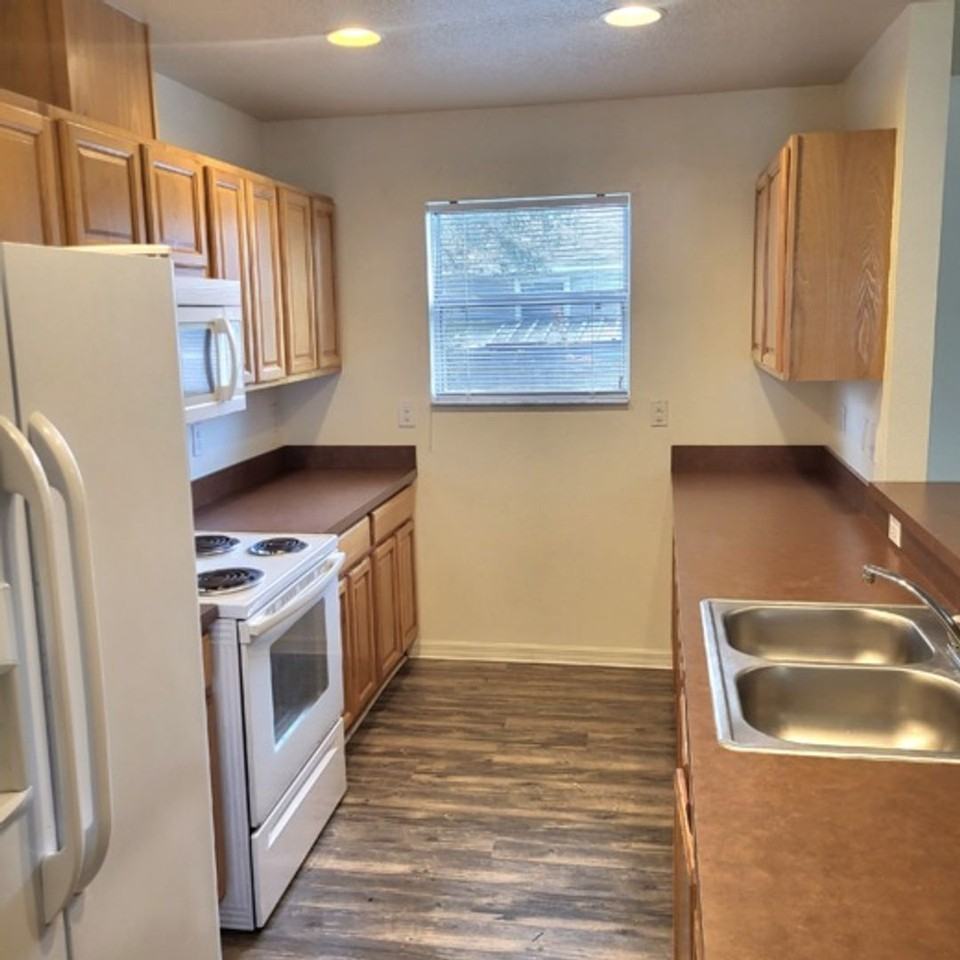 14648 Futch St - Photo 2 of 18