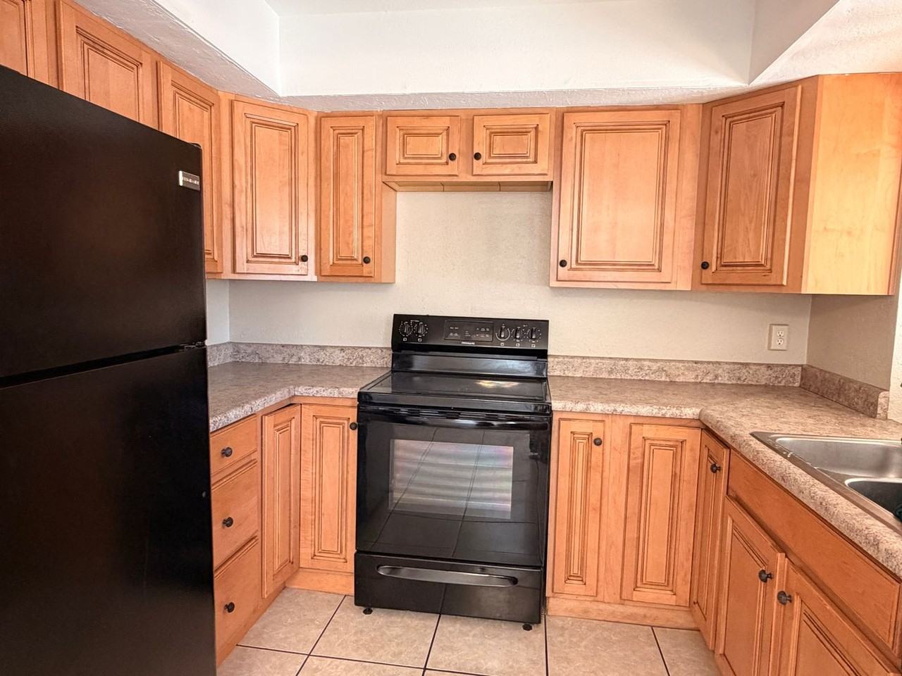 11630 N 25th Ave - Photo 2 of 15