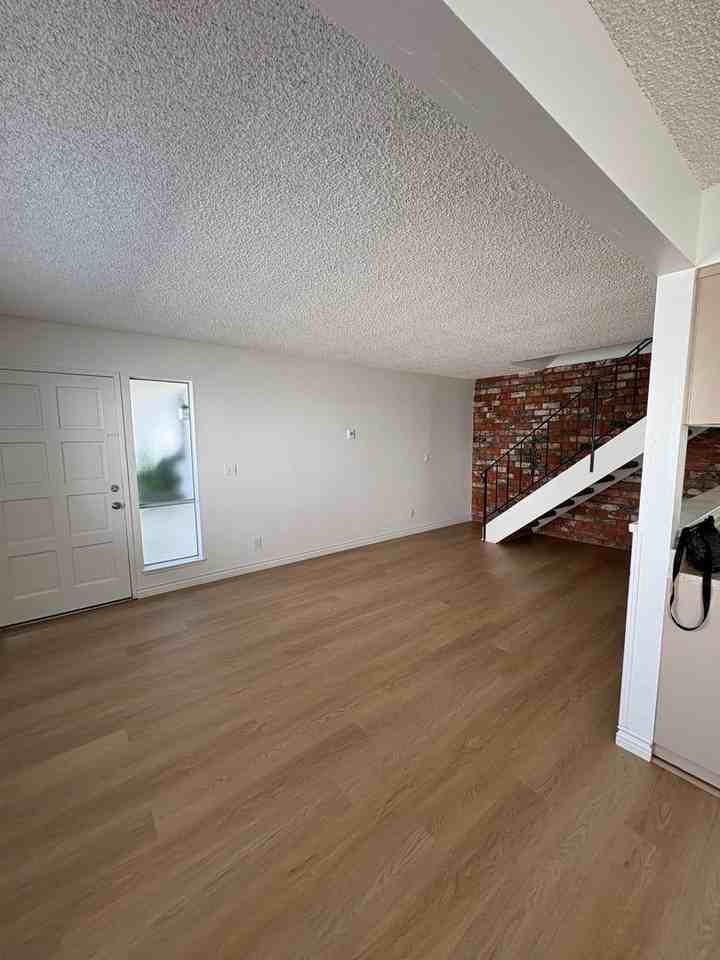 5254 Shenandoah St - Photo 3 of 25