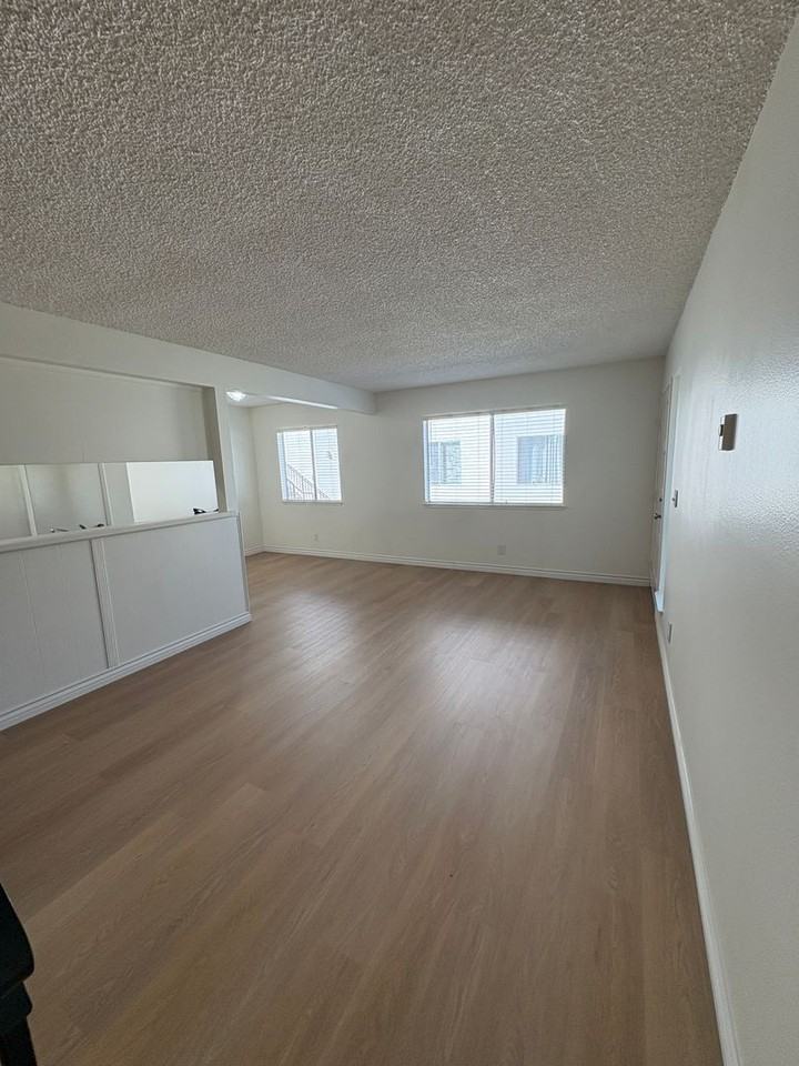 5254 Shenandoah St - Photo 4 of 25