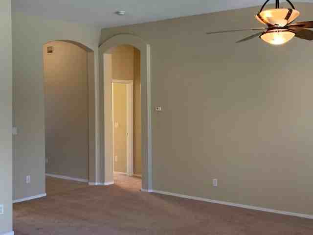 416 E Sheffield Ave - Photo 4 of 19