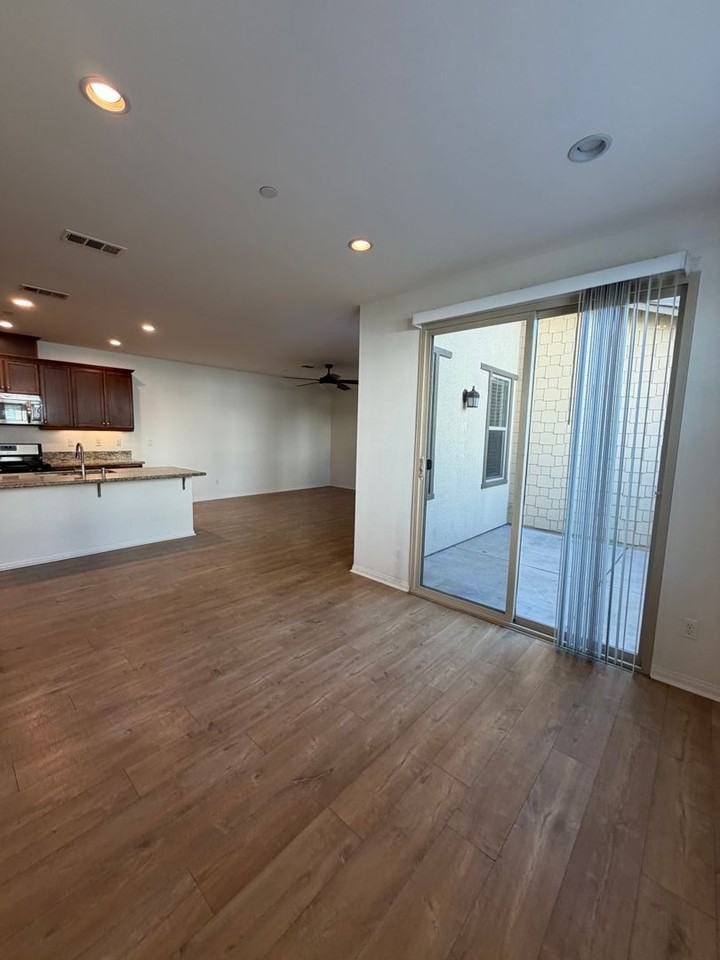 3207 Lisbon Ln - Photo 7 of 50