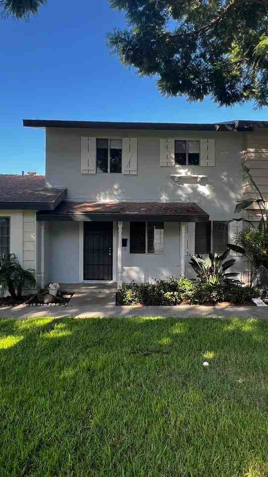19906 Vermont Ln - Photo 2 of 26