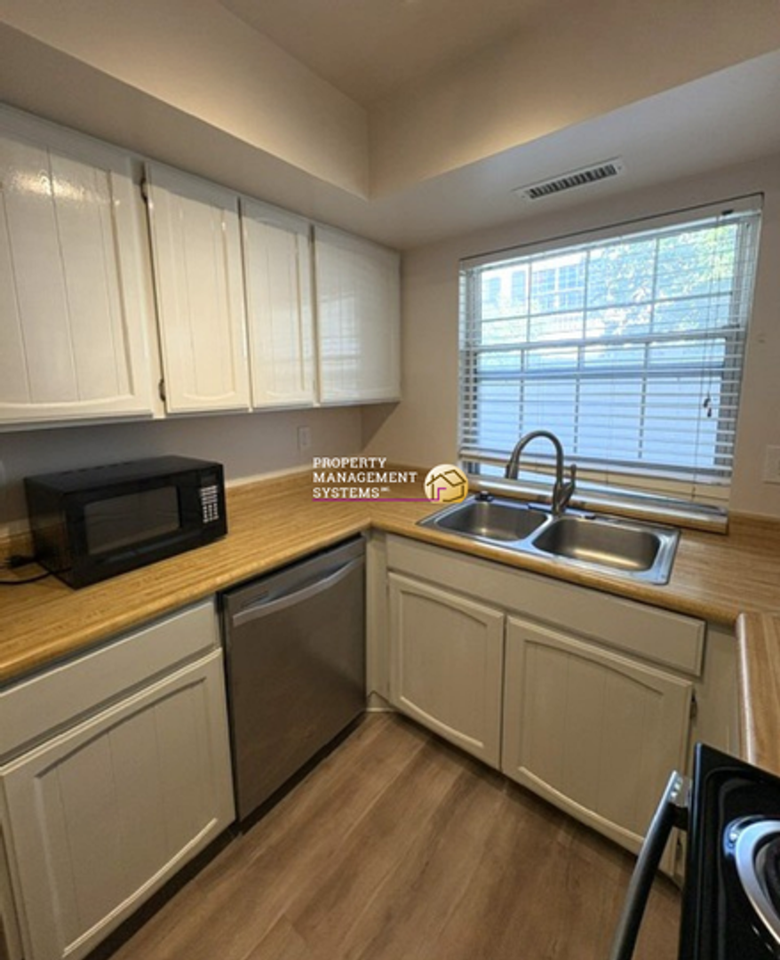 601 E 4010 S - Photo 6 of 39