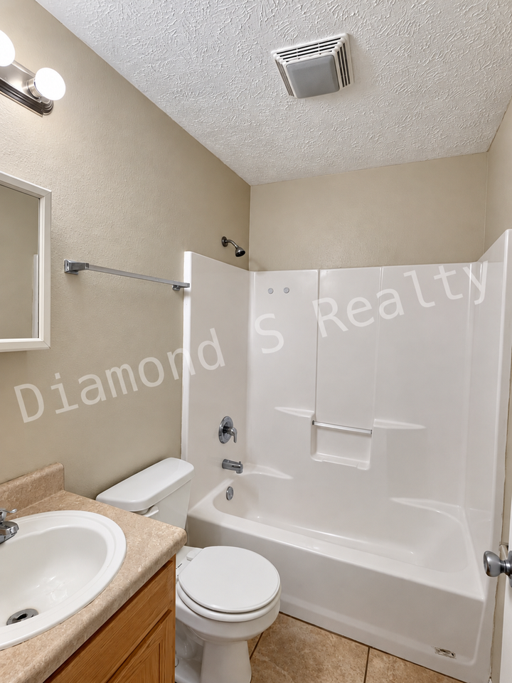 1456 N Ethyl Ave - Photo 7 of 10