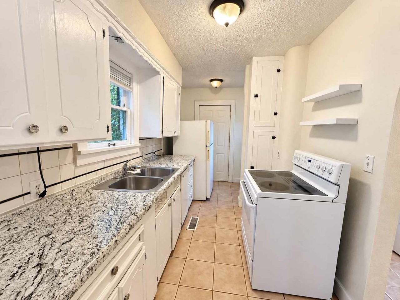1136 N Villa Ave - Photo 5 of 12