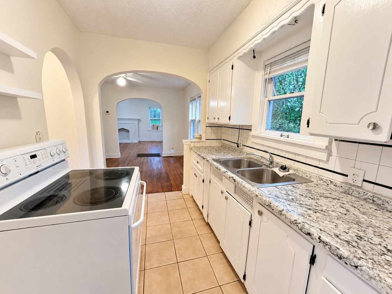 1136 N Villa Ave - Photo 6 of 12