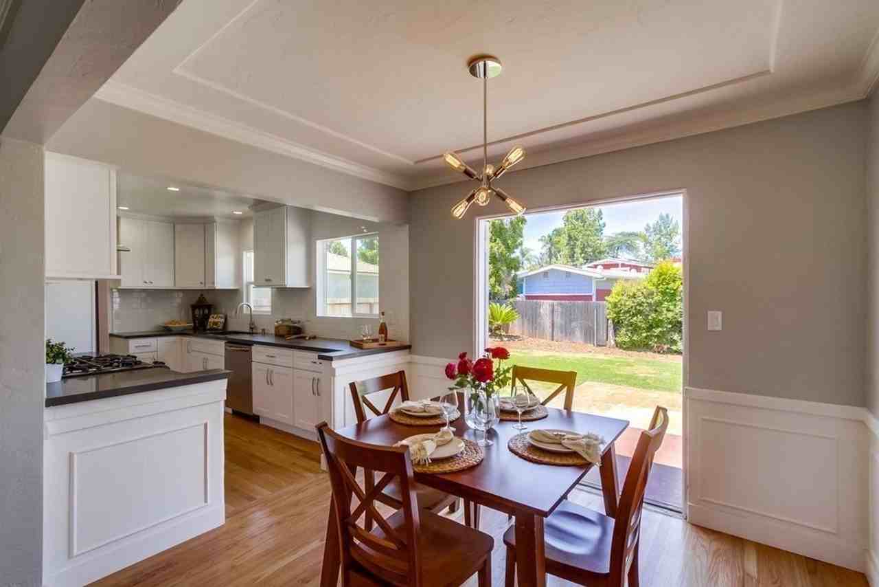 3826 Merivale Ave - Photo 7 of 20