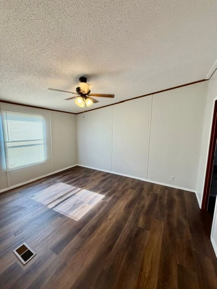 1043 S Vicha Rd - Photo 4 of 15