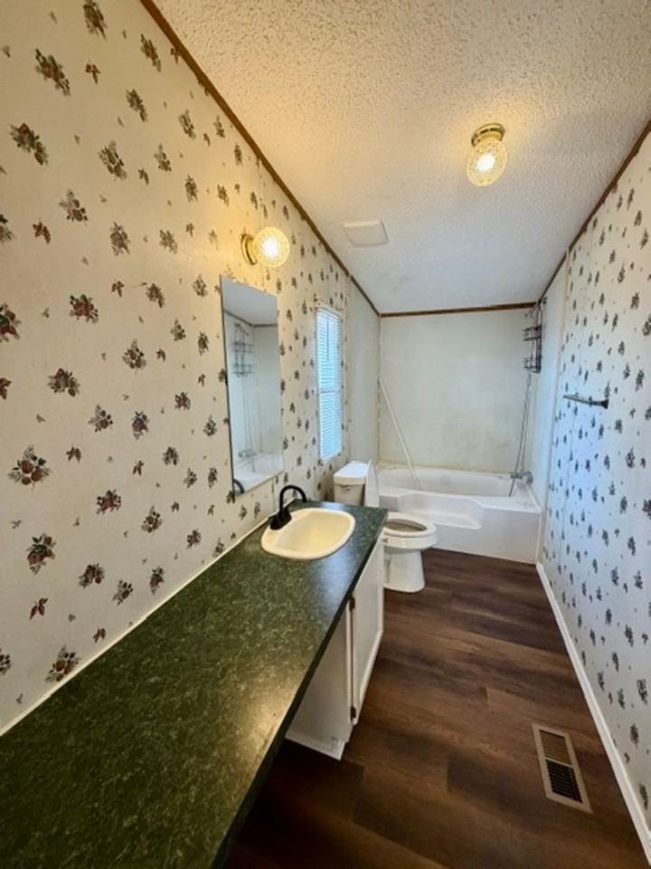 1043 S Vicha Rd - Photo 5 of 15