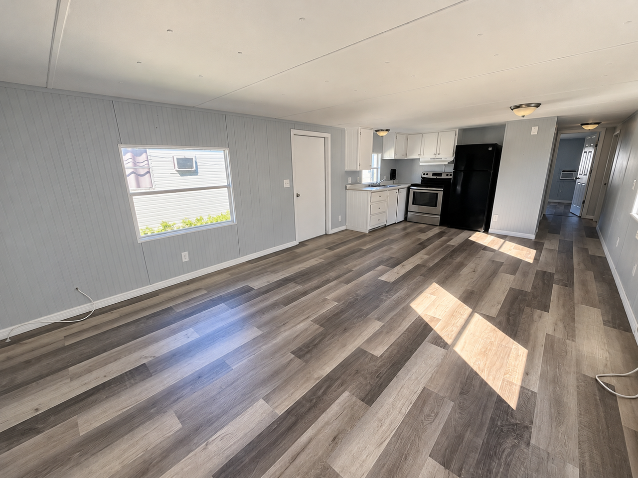 307 Camellia Ln - Photo 2 of 7