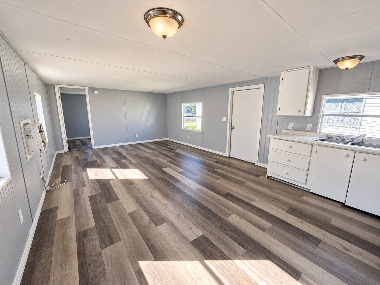 307 Camellia Ln - Photo 3 of 7