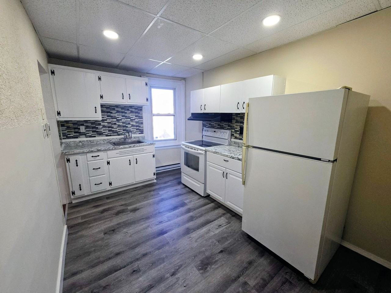 917 N 5th St - Photo 5 of 16
