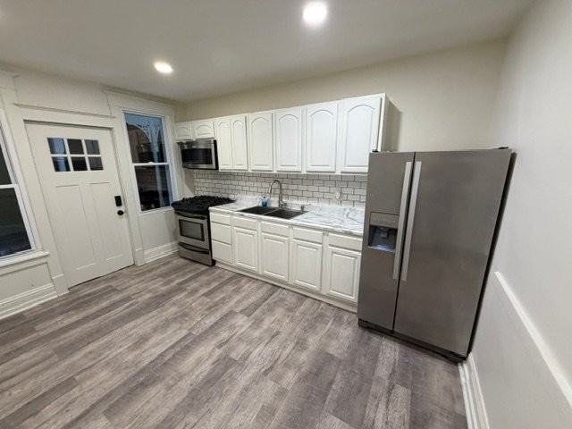 1564 Laharpe St #4 - Photo 5 of 18