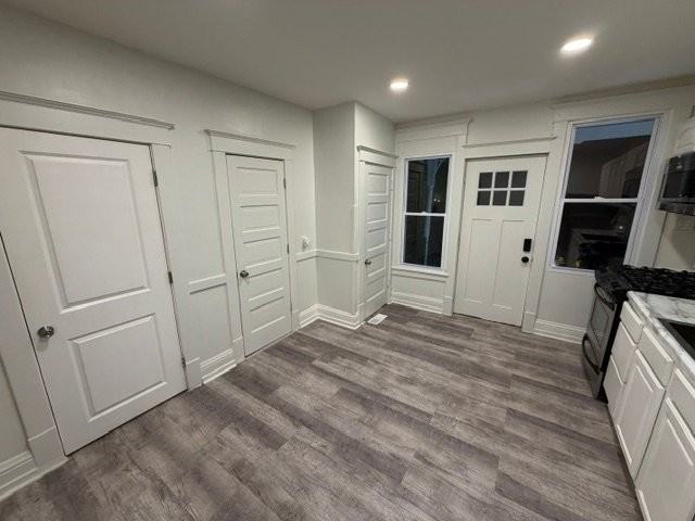 1564 Laharpe St #4 - Photo 6 of 18