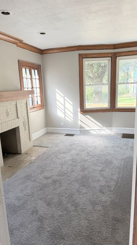 130 Euclid Ave - Photo 7 of 13