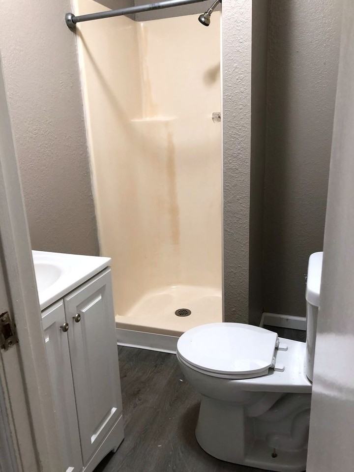 418 Pottawatomie St - Photo 5 of 11
