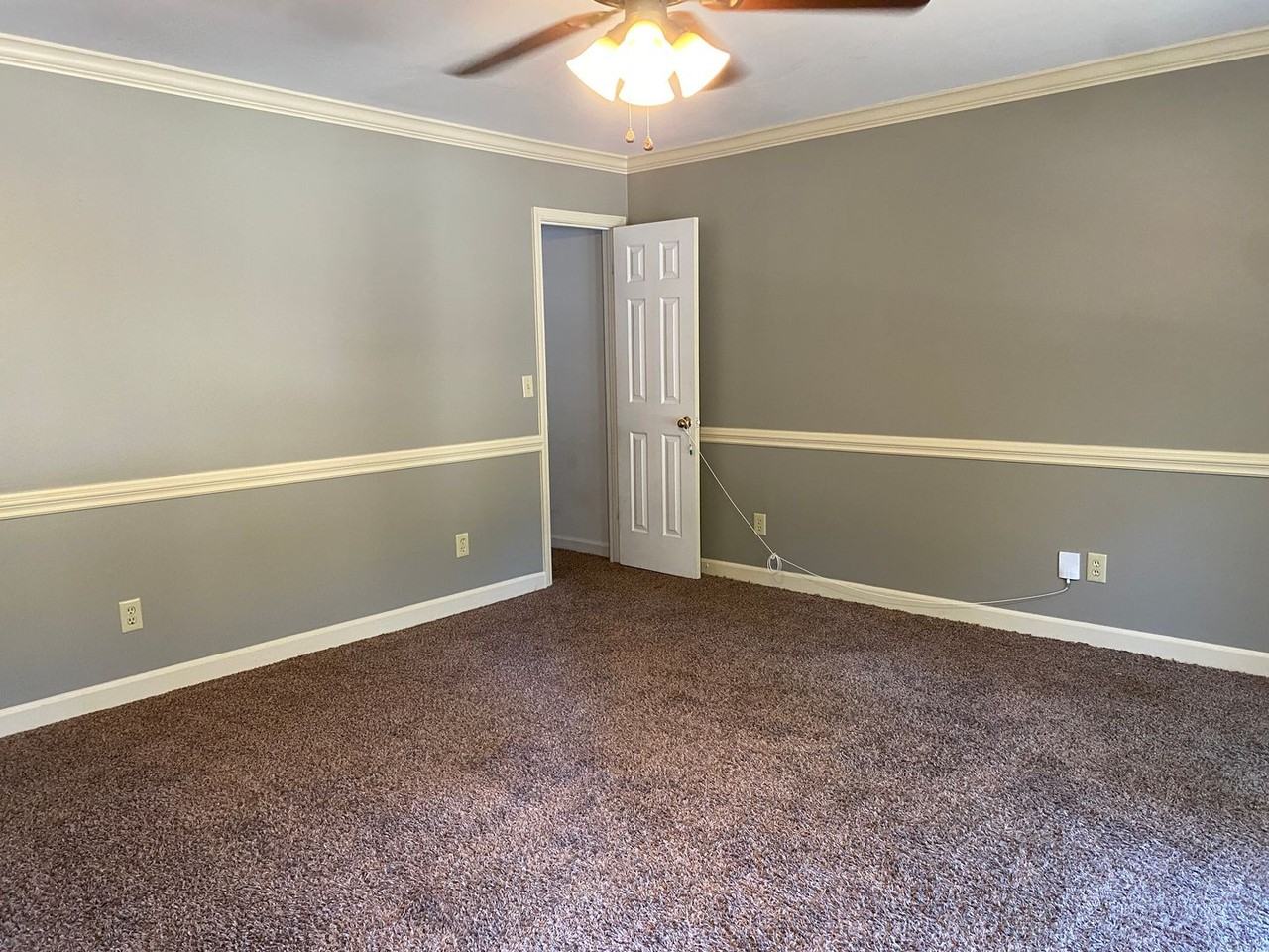 1407 Elmdale Pl - Photo 2 of 14