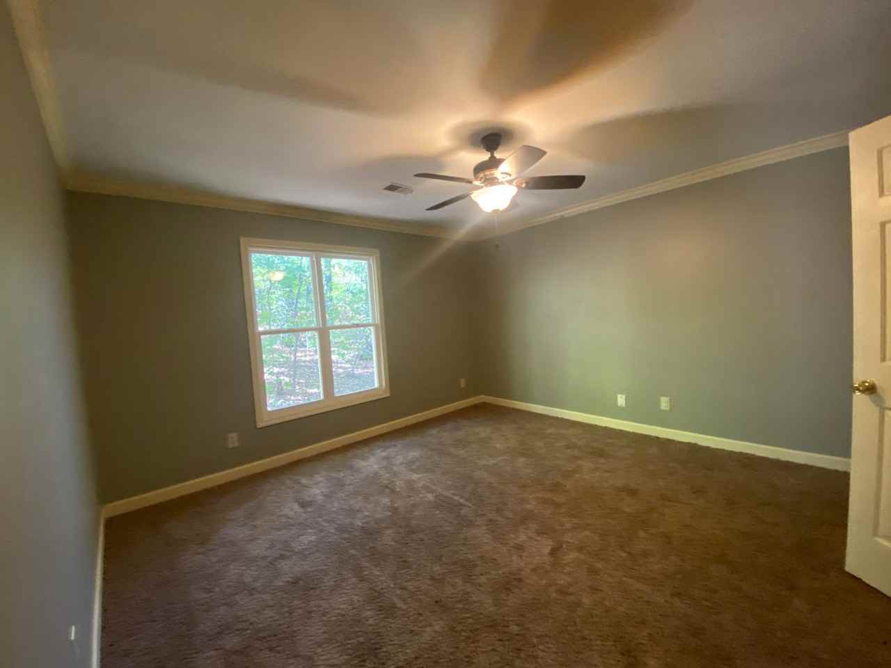 1407 Elmdale Pl - Photo 7 of 14