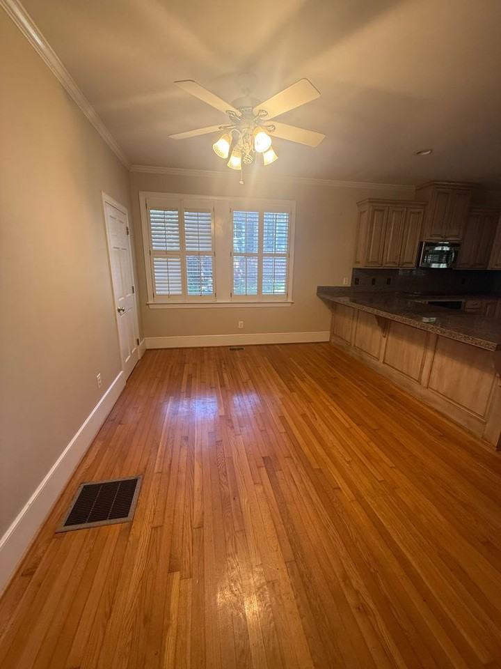 913 Mohawk Dr - Photo 5 of 16