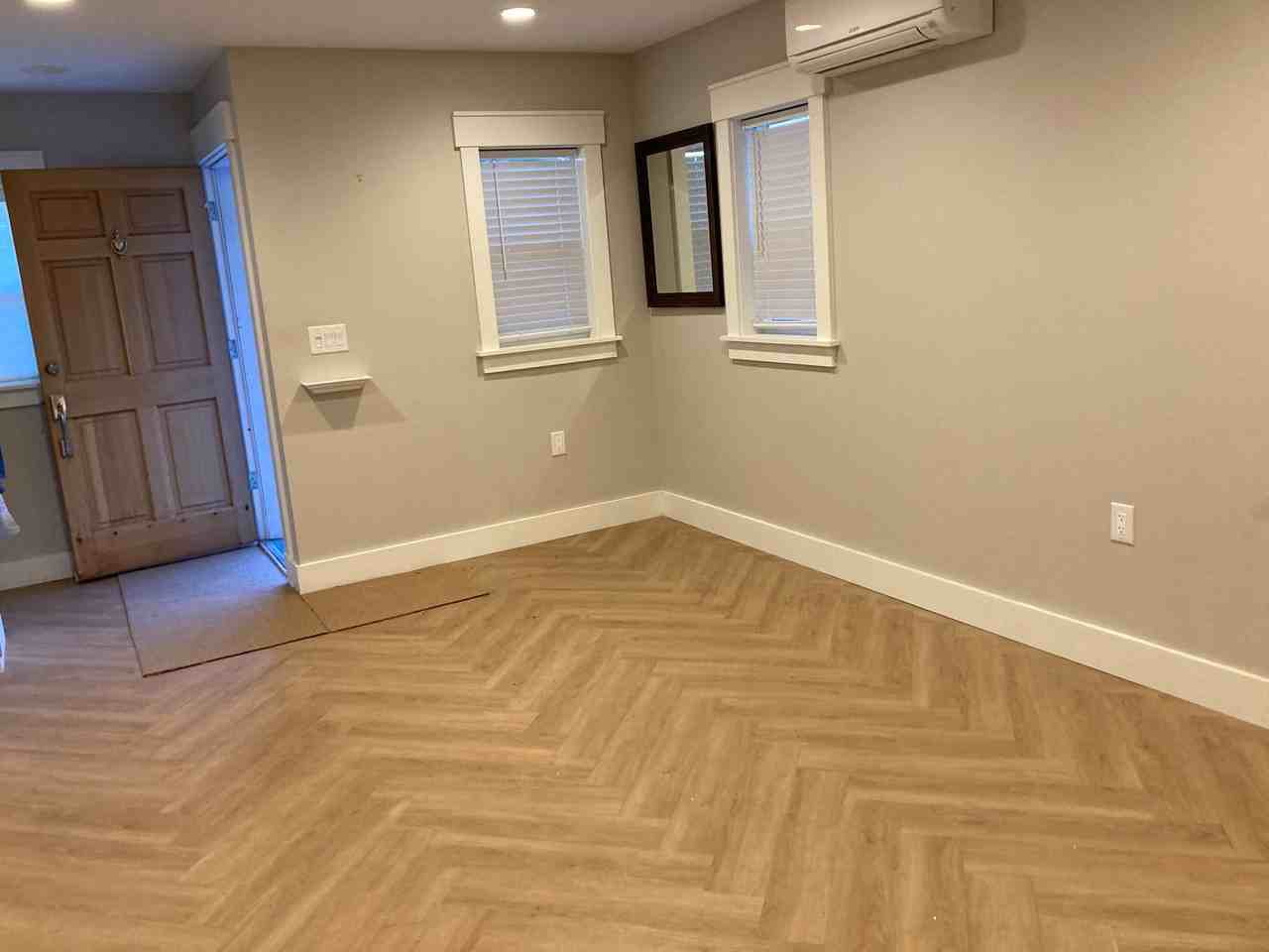 1020 S Ferry St #B - Photo 7 of 7
