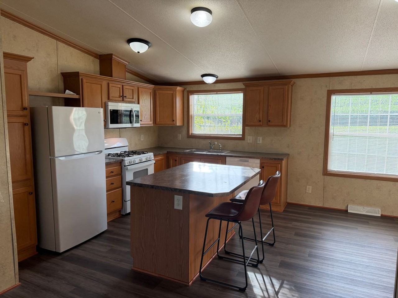 6150 York Rd - Photo 3 of 22