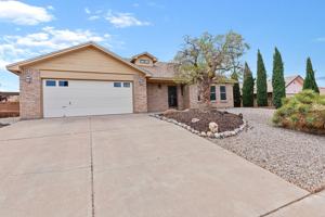 featured image of 3736 Mosswood Ave