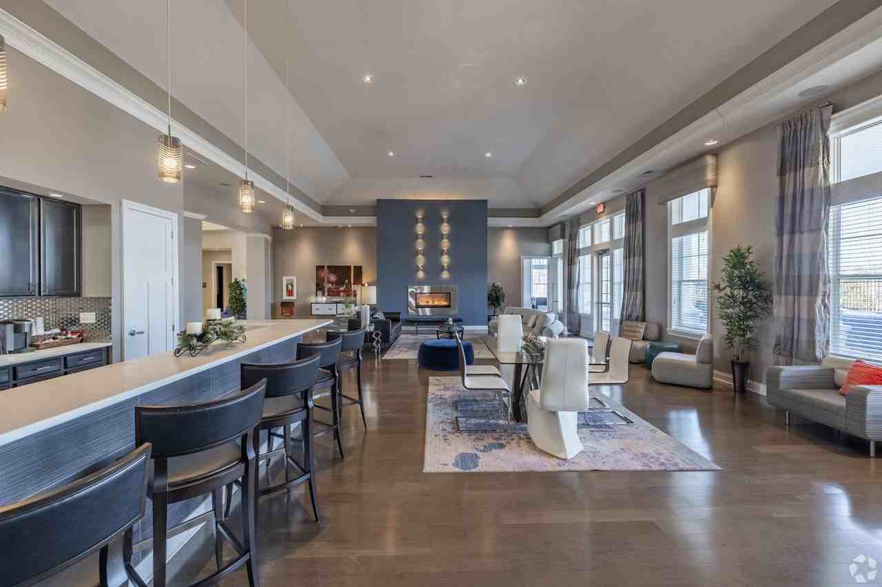 Mason Grand Resort Living - Photo 6 of 29