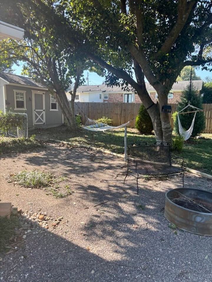 2704 Bolling Rd - Photo 4 of 14