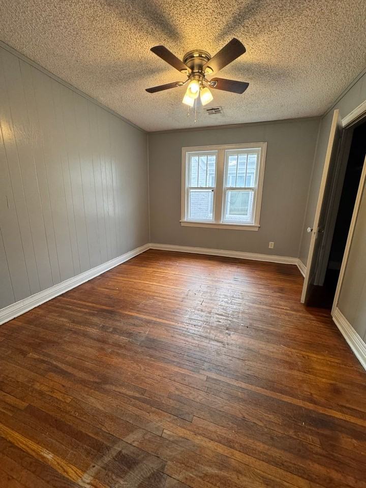 1360 N Boston Ave - Photo 5 of 6