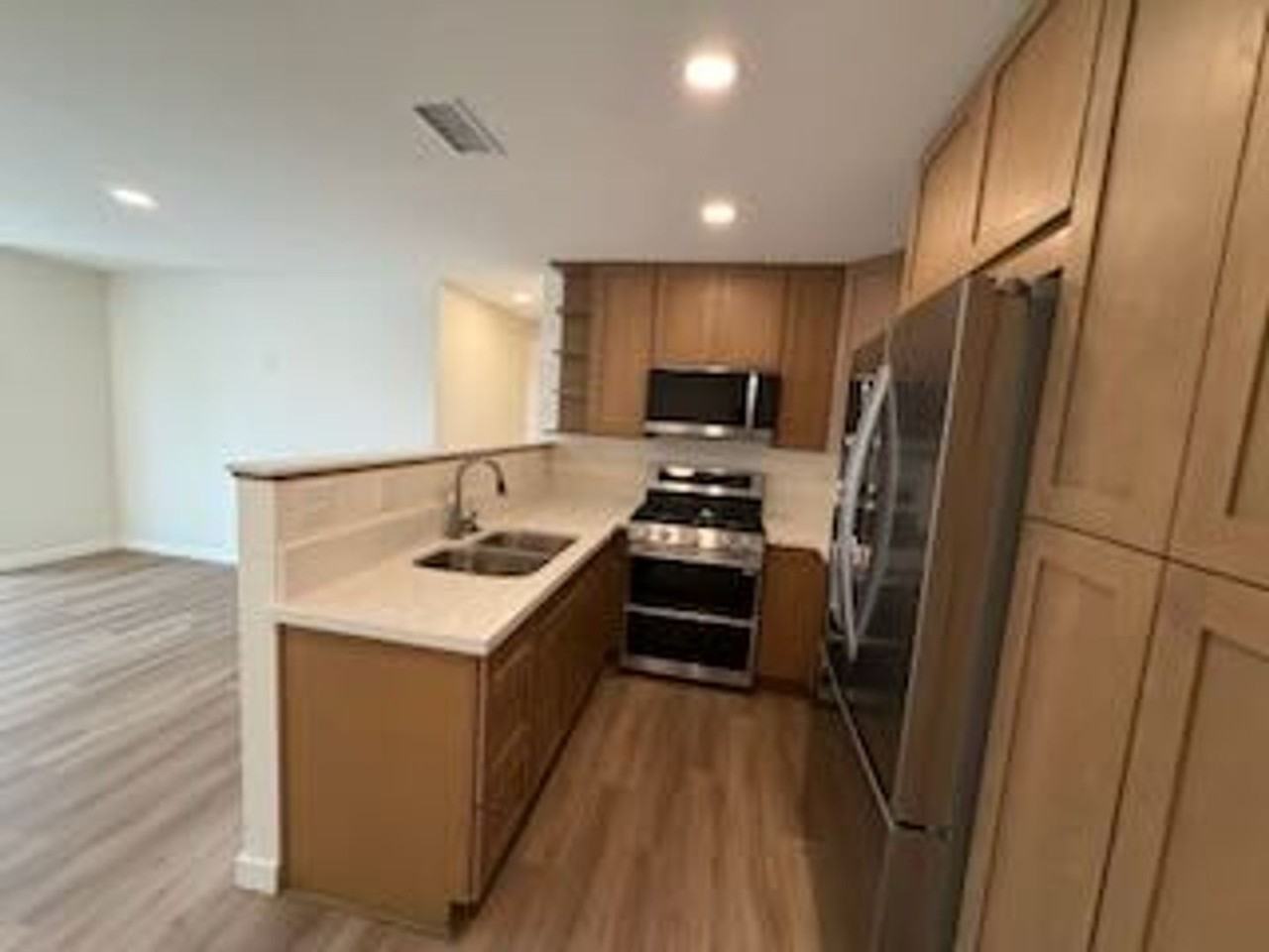 444 Sunnyside Ave - Photo 2 of 27