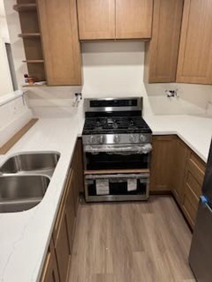 444 Sunnyside Ave - Photo 4 of 27