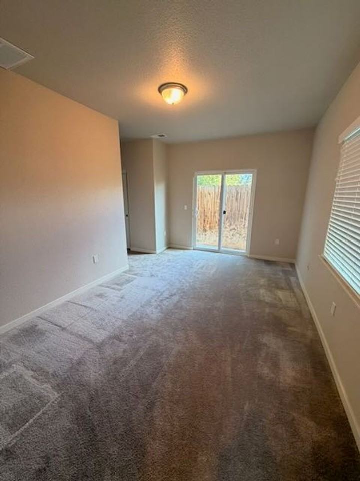 3477 E Garden St - Photo 4 of 22