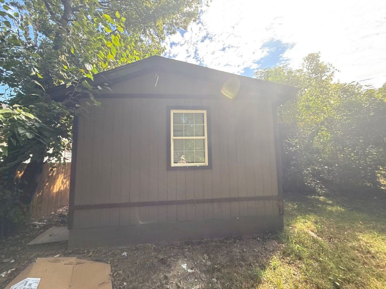 851 N Claybrook St - Photo 7 of 8