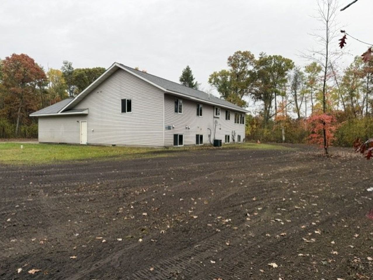 6078 Pine Beach Rd - Photo 2 of 19