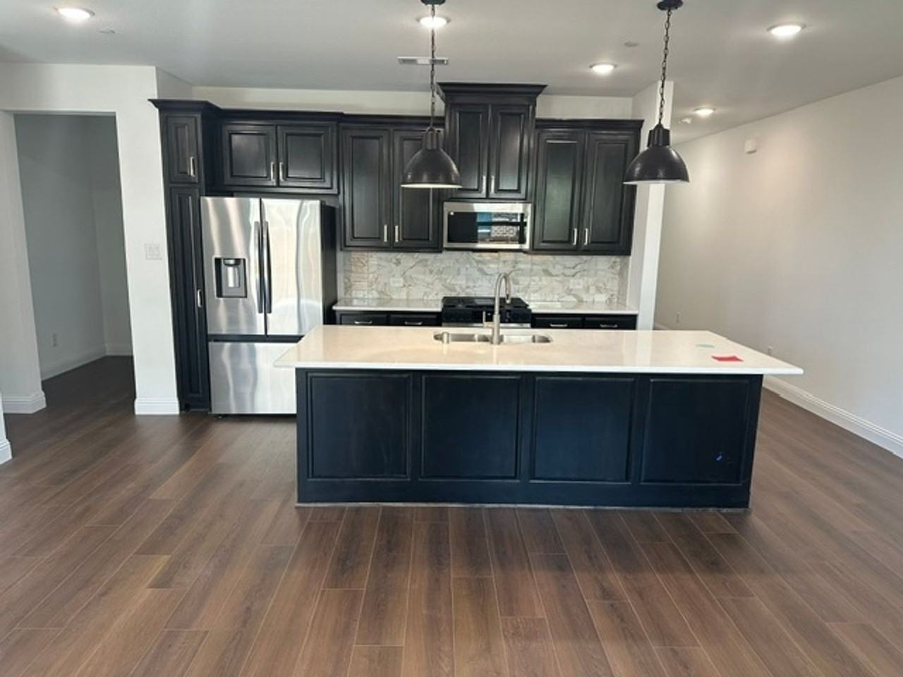 602 Nolan Ln - Photo 2 of 19