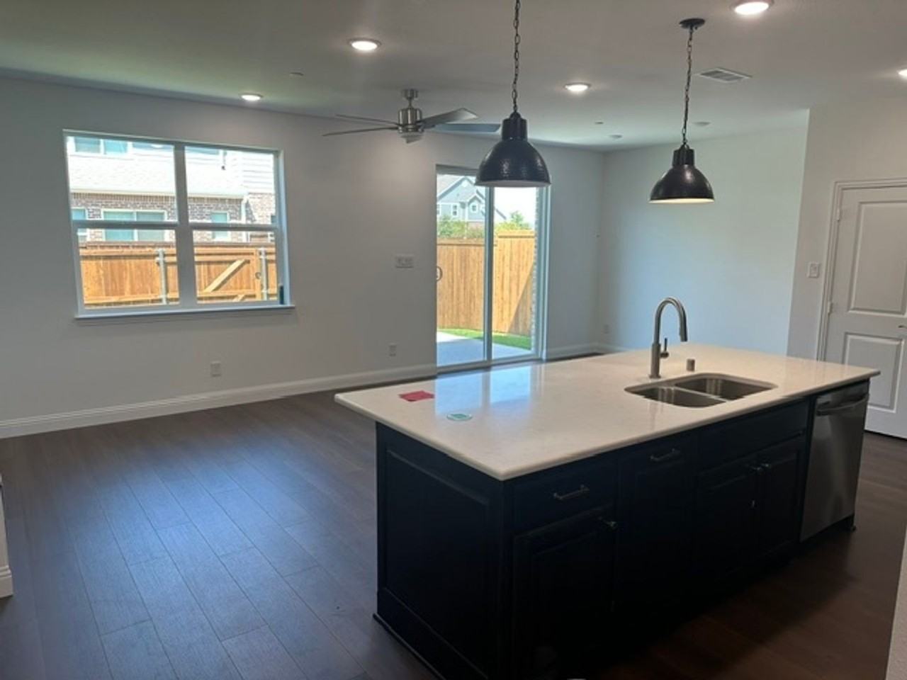 602 Nolan Ln - Photo 6 of 19
