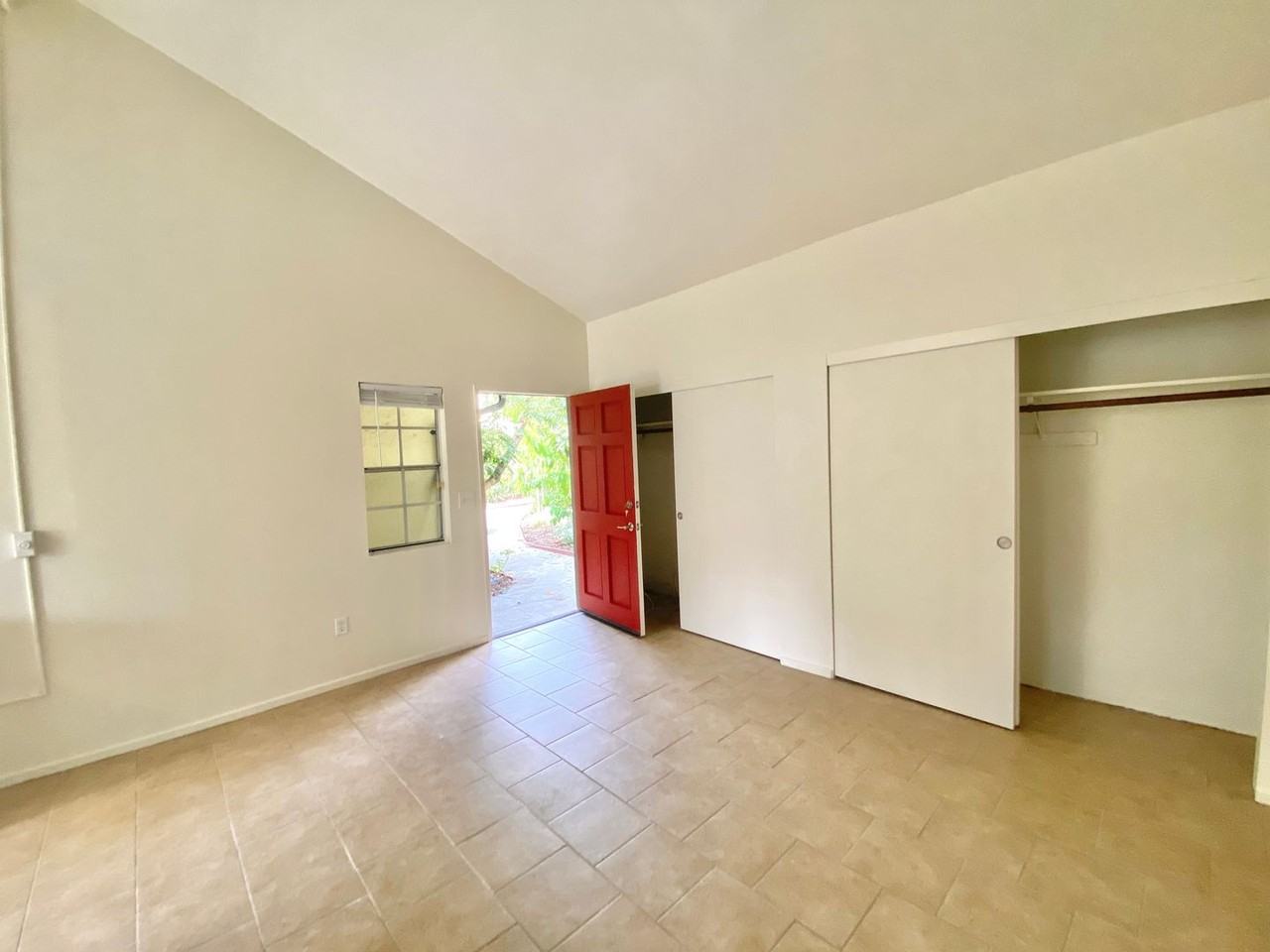 2519 Orella St #C - Photo 5 of 9