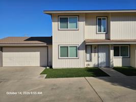 featured image of 462 N Cherry St
