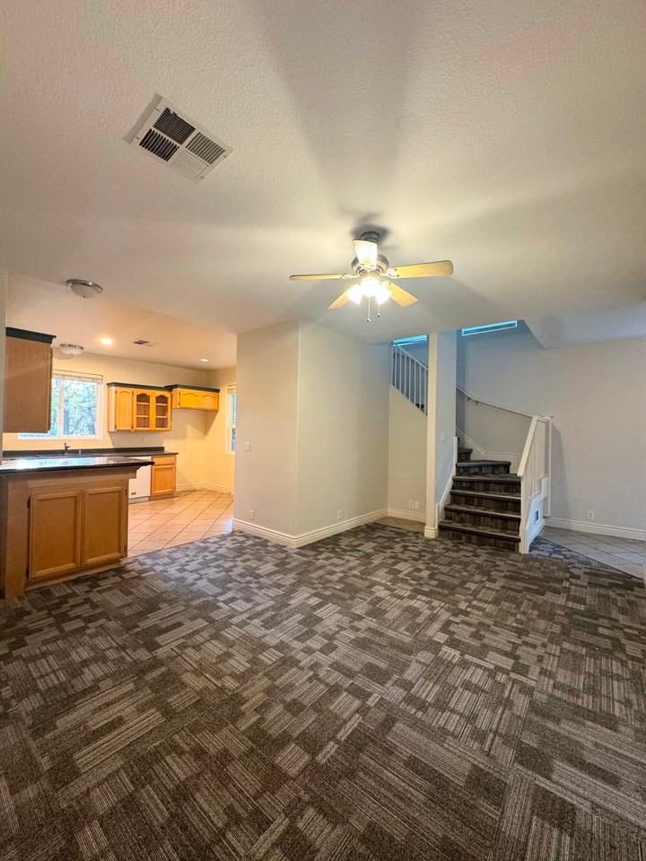 7432 Kadota Way - Photo 4 of 17