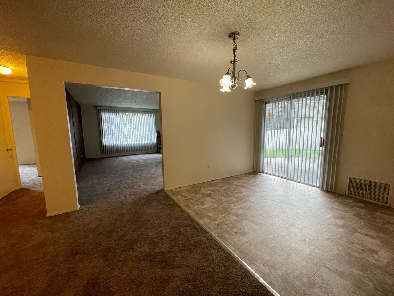 4333 Walnut Dr - Photo 4 of 45