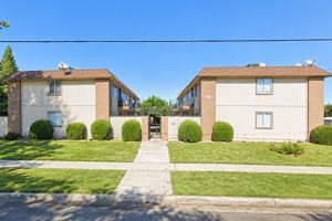 featured image of 2029 E Pontiac Way