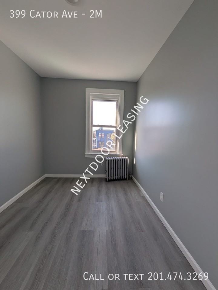 399 Cator Ave #2M - Photo 6 of 8