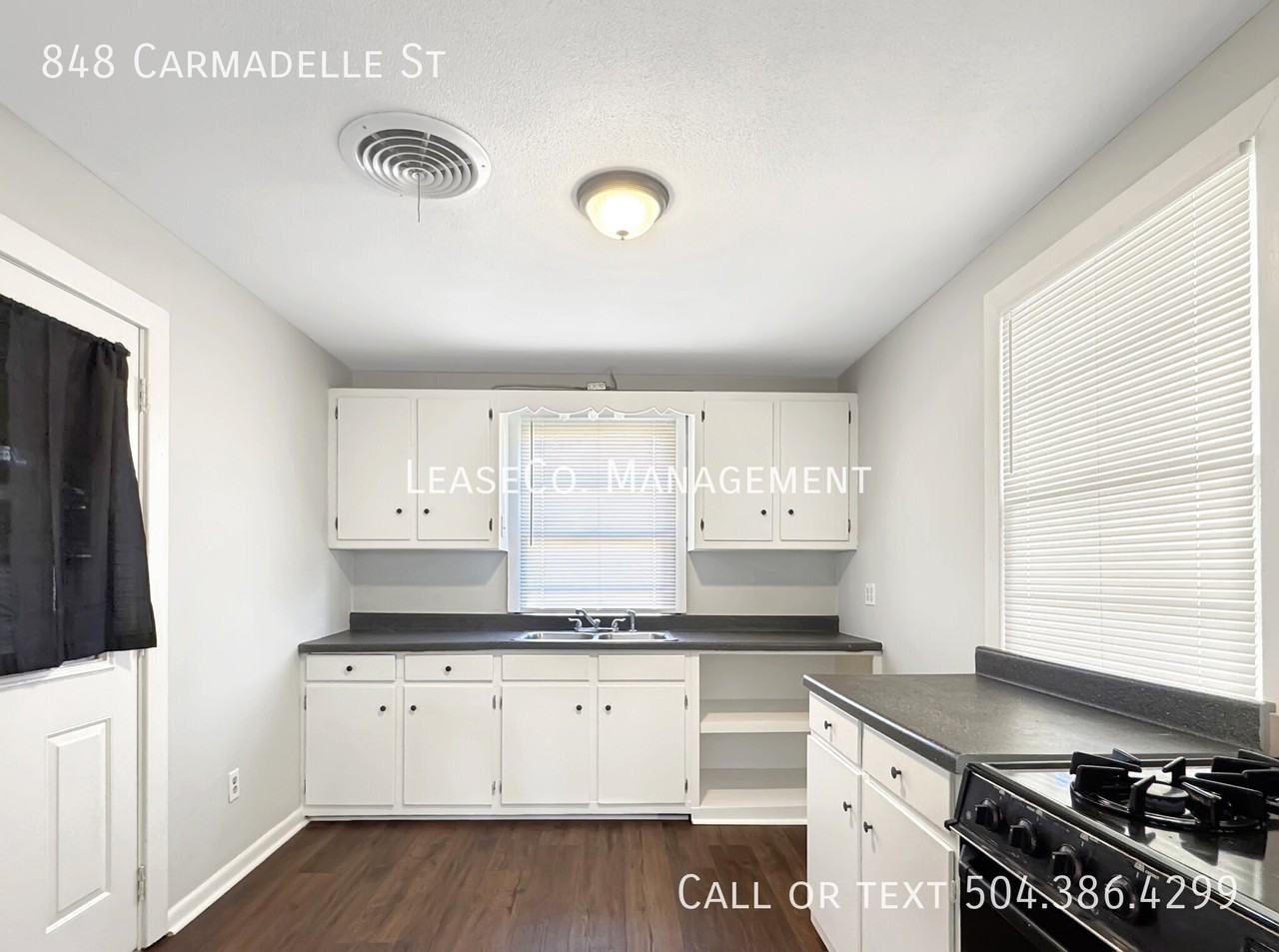 848 Carmadelle St - Photo 3 of 10