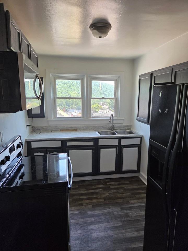 400 Walnut St #400WALNUT - Photo 4 of 10