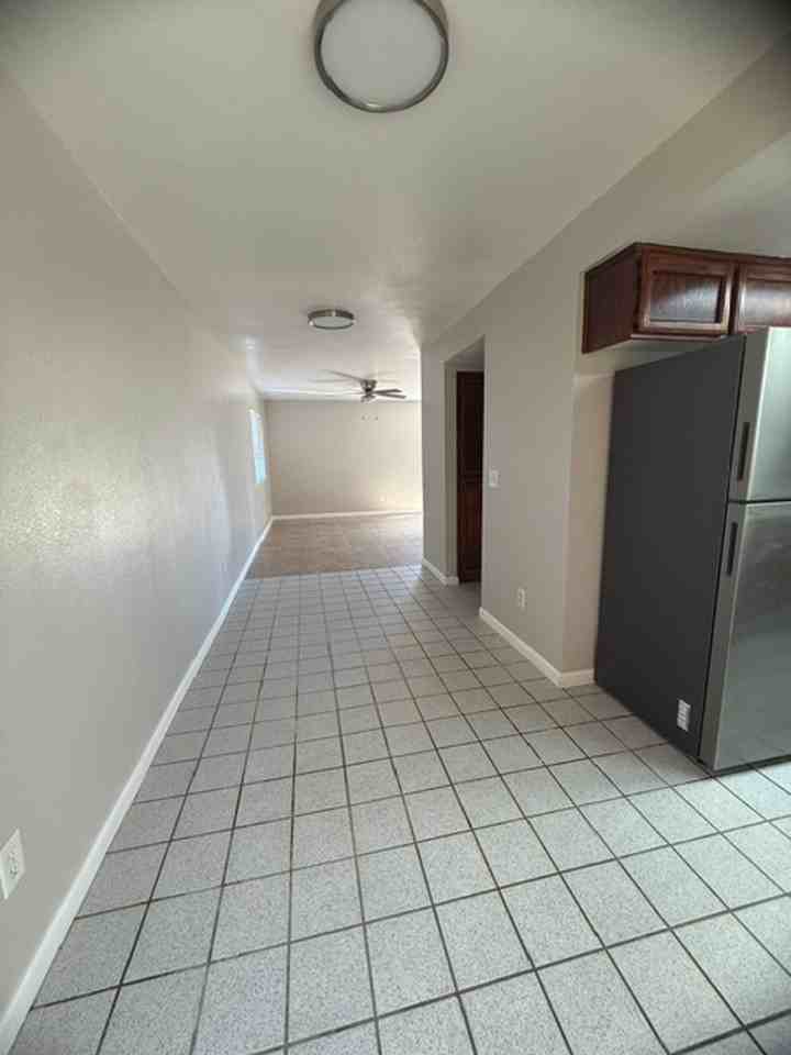 218 218 E St. -A #A - Photo 7 of 37