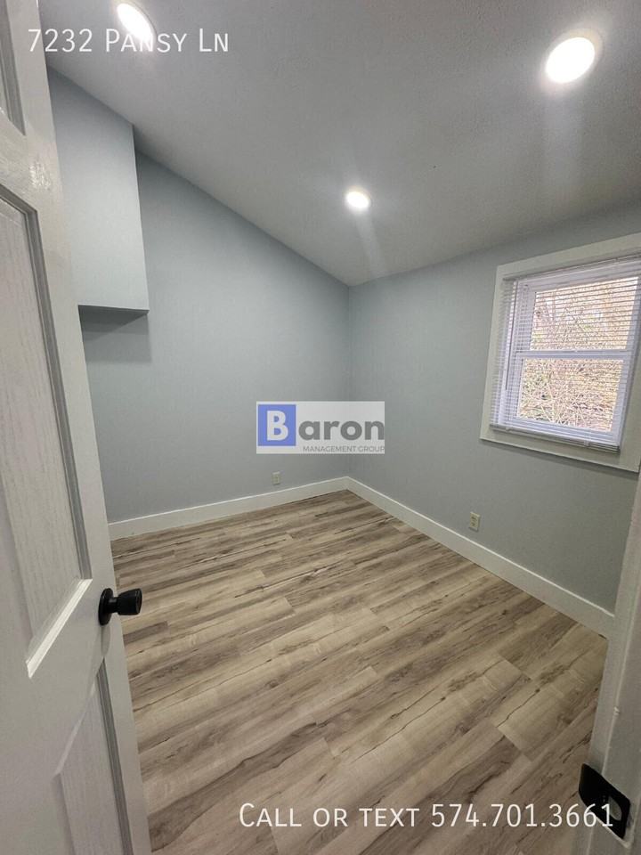 7323 E Pansy Ln - Photo 2 of 11